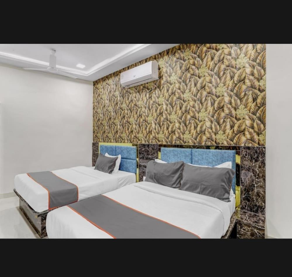 Hotel Bhavya Residency Ахмедабад Стая снимка